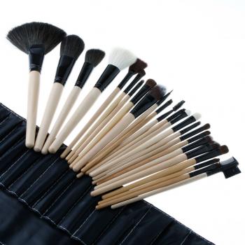 Bobbi Brown 24 Pcs Brush Set With Black Makeup Brushes Pouch